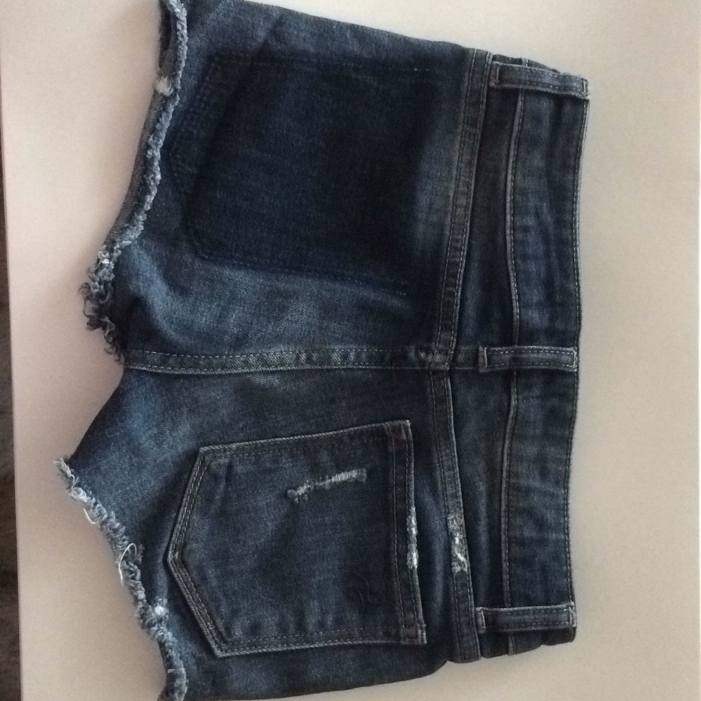 Shorts - Picture 2 of 4